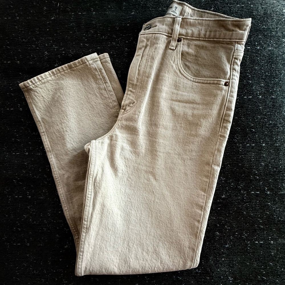 Ultra High Rise 90s Straight Jean Oat - Size 29 - Worn Twice